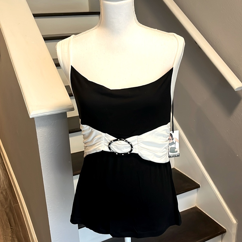 Vertigo Paris NWT Black top with White Accents. Sz Lg. Rhinestone Buckle.
